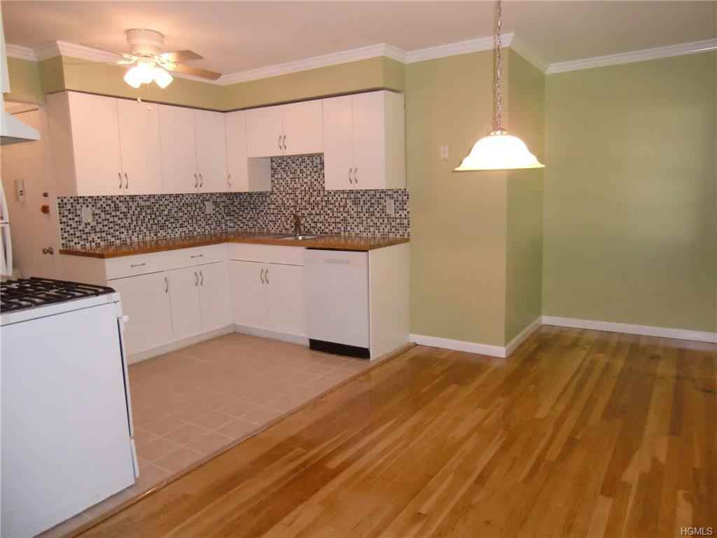 48 Roundtree Cir - Photo 2 of 18