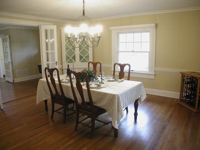 72 Elmwood Ave - Photo 3 of 10