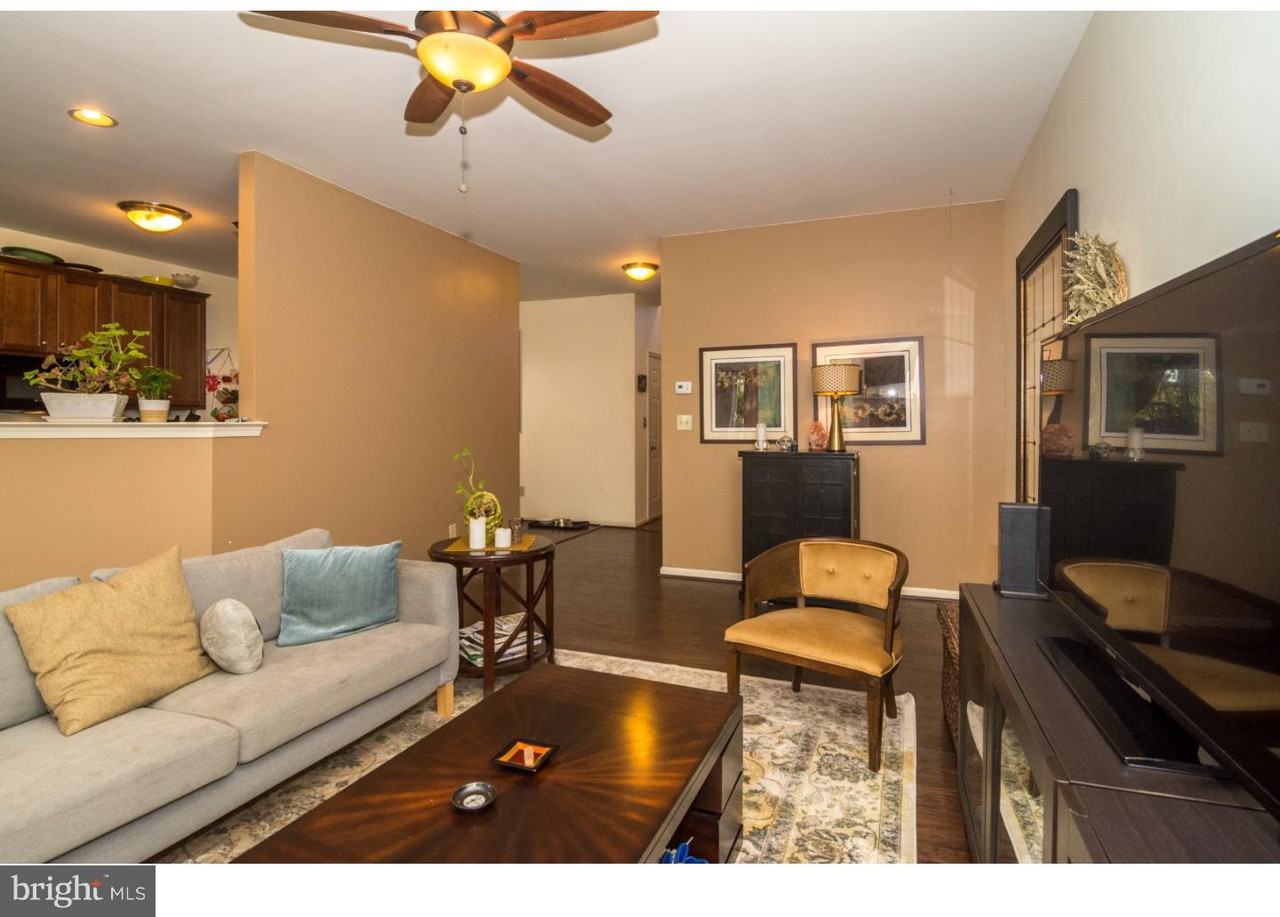 81 Green View Drive - Photo 3 of 21