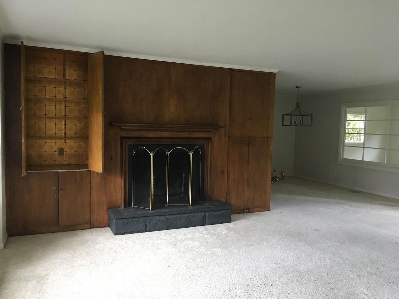 116 Bel Air Dr NE - Photo 3 of 6