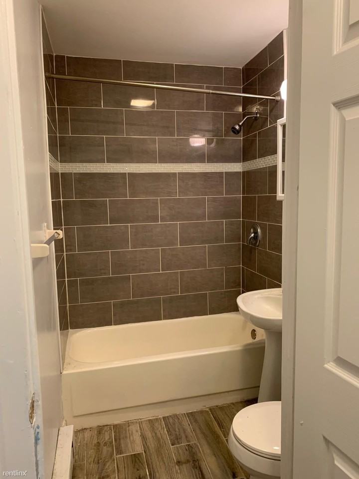 199 Glen Haven Rd - Photo 3 of 13