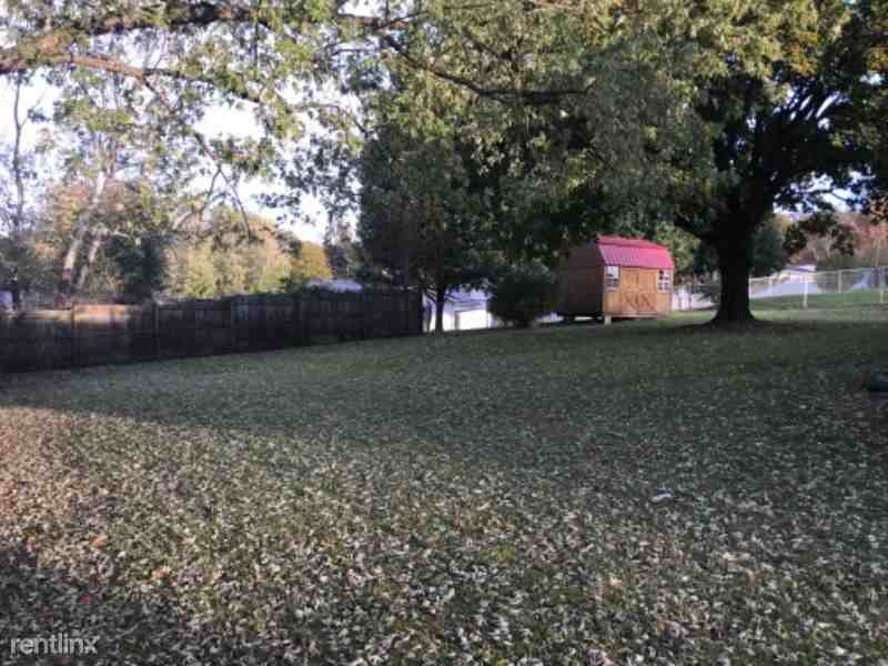 32 Balmy Dr - Photo 3 of 17