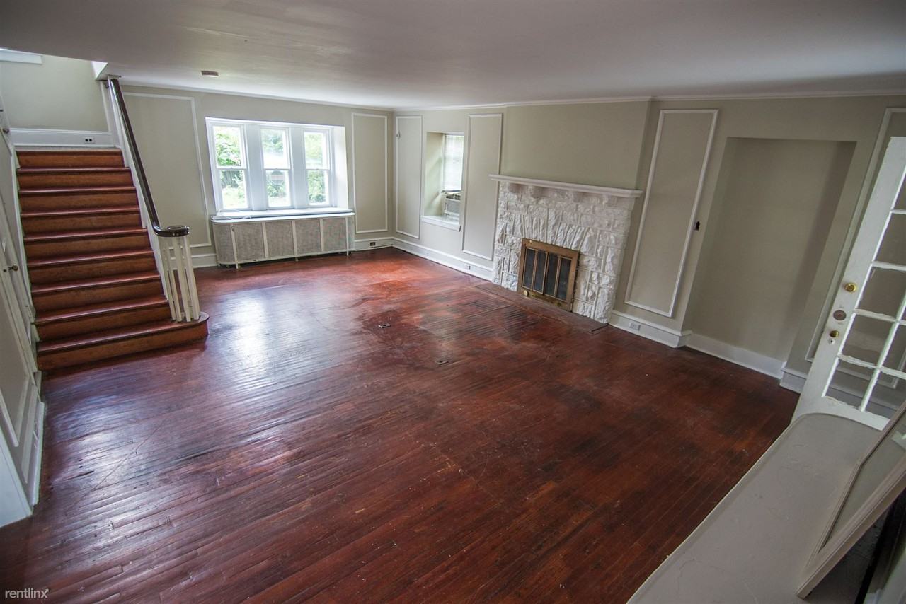 5072 Wynnefield Ave - Photo 3 of 10