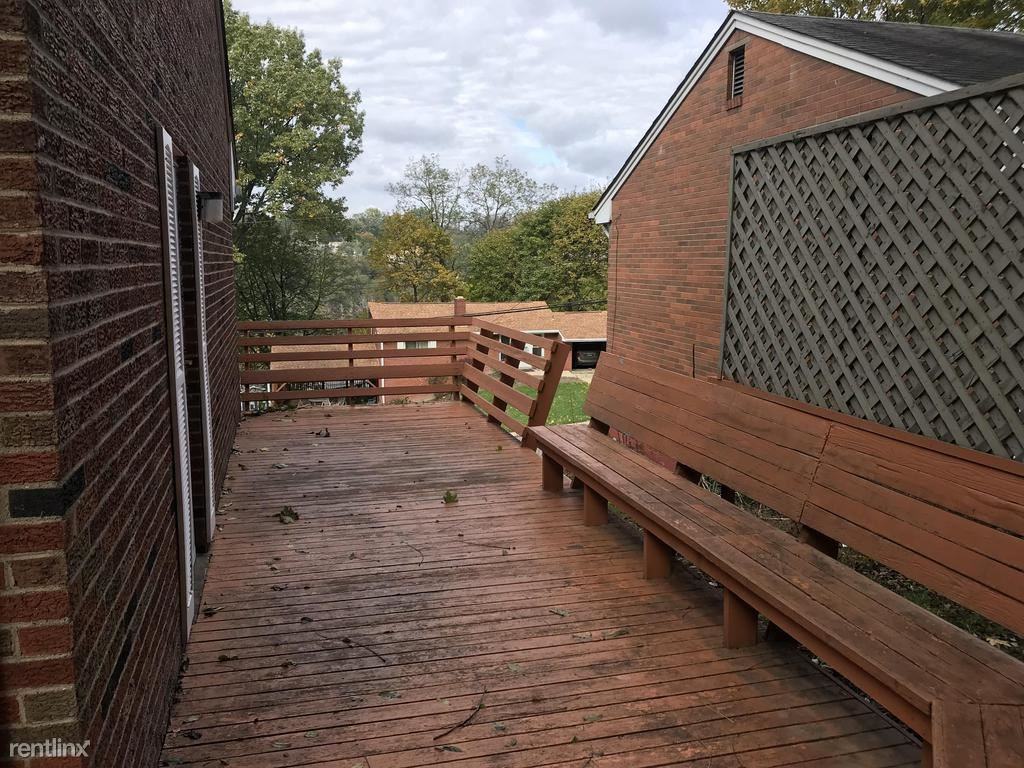 1131 Greenlawn Dr - Photo 2 of 14