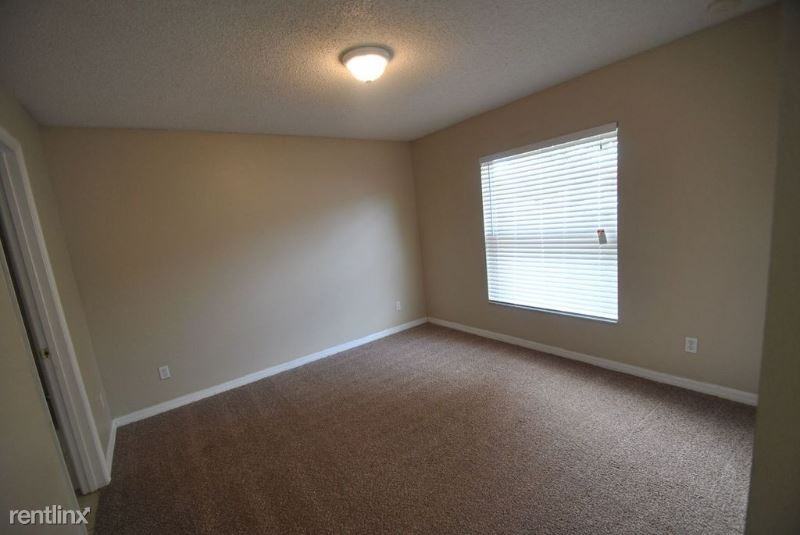 1145 Stratton Ave - Photo 2 of 10