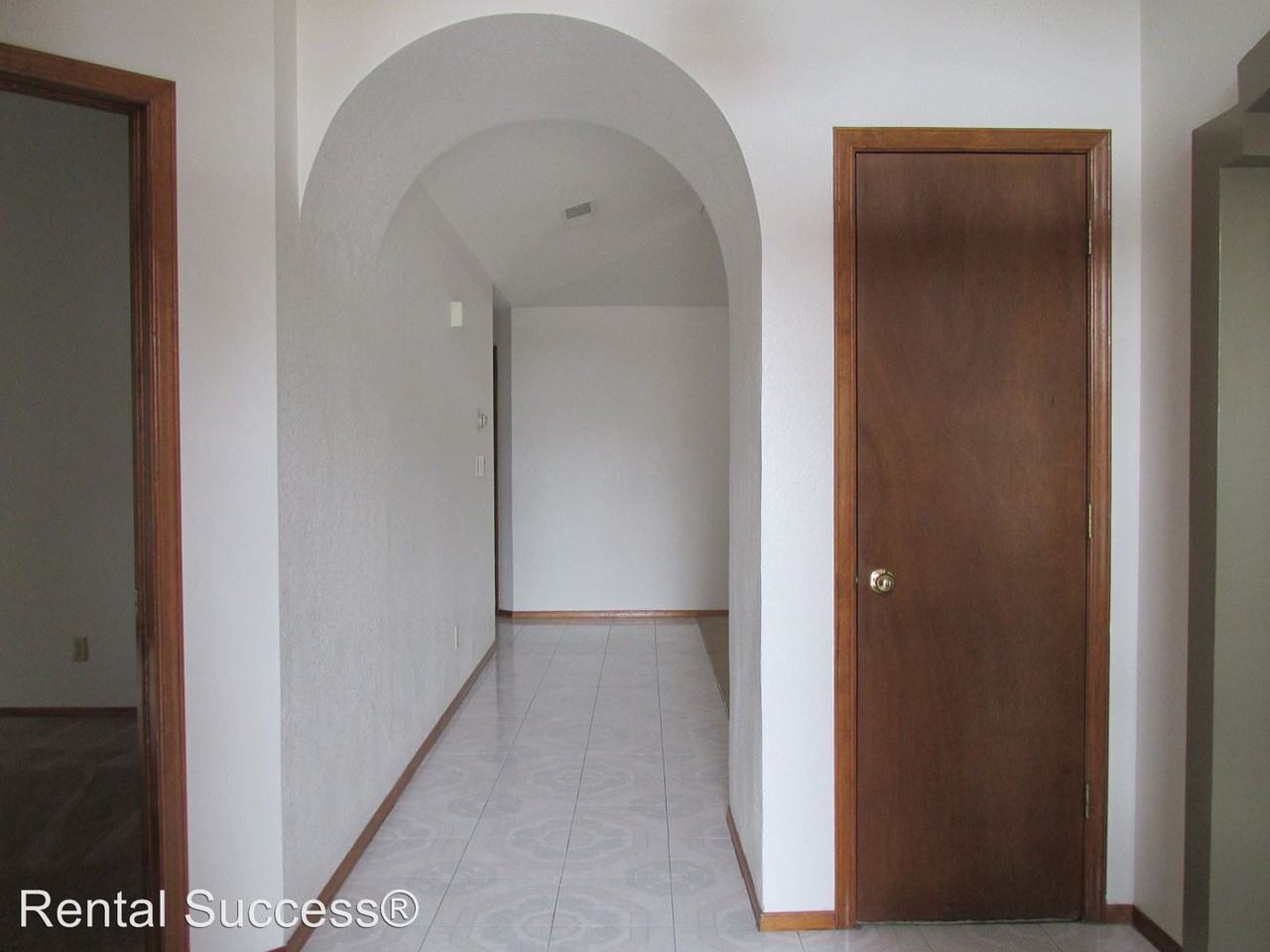 761 Hempstead Dr - Photo 2 of 23