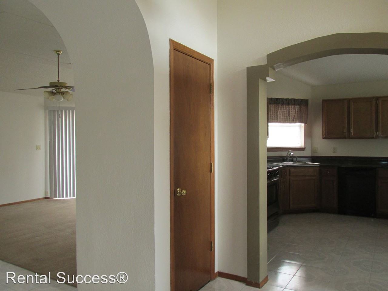 761 Hempstead Dr - Photo 3 of 23