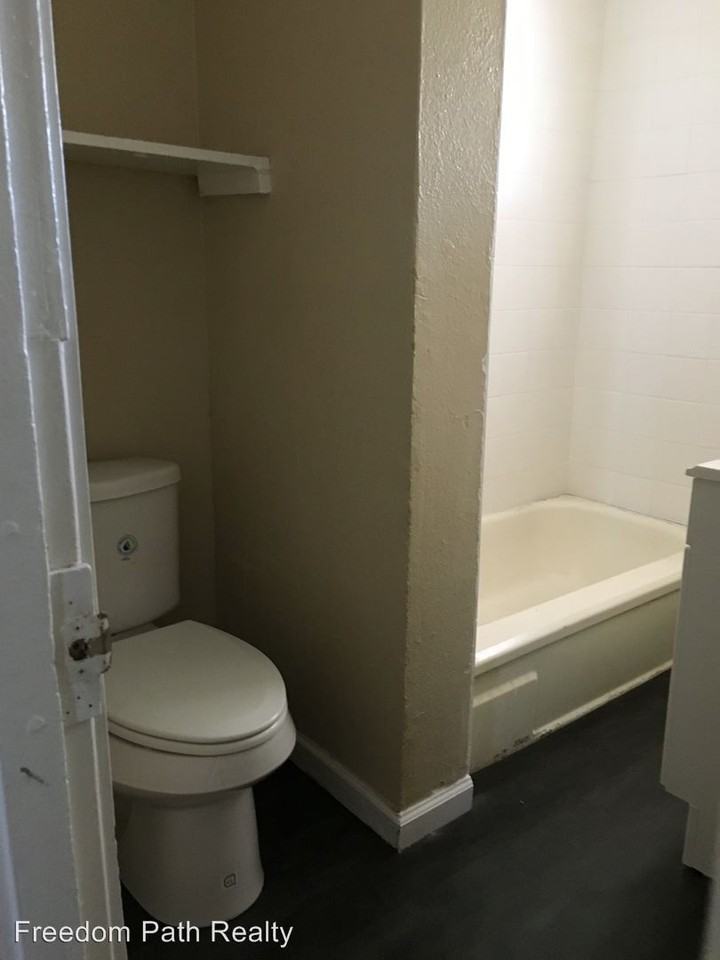 6811 Del Rio St - Photo 2 of 11