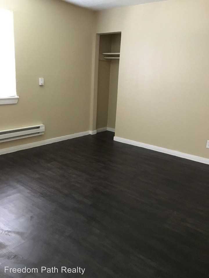 6811 Del Rio St - Photo 3 of 11