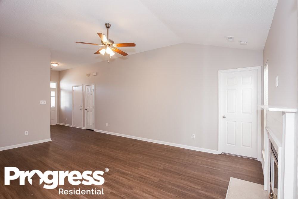 1610 Jeffrey Bryan Dr - Photo 3 of 16