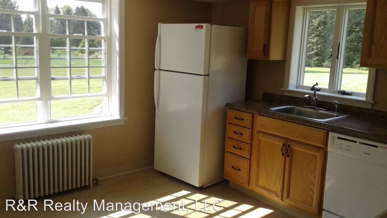 93 Richardson St - Photo 3 of 9