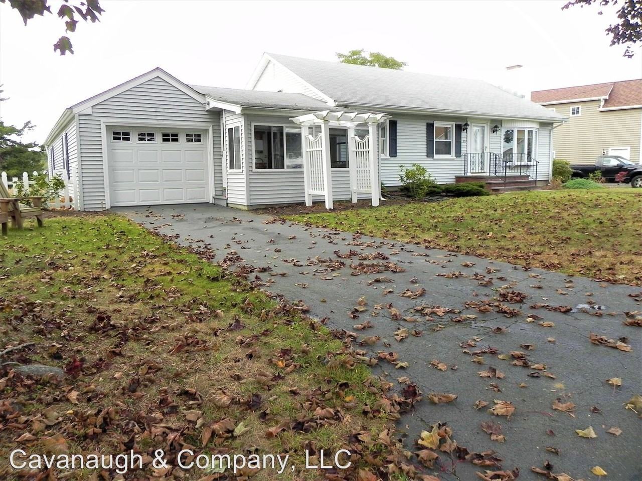 33 Fenwood Dr - Photo 2 of 28