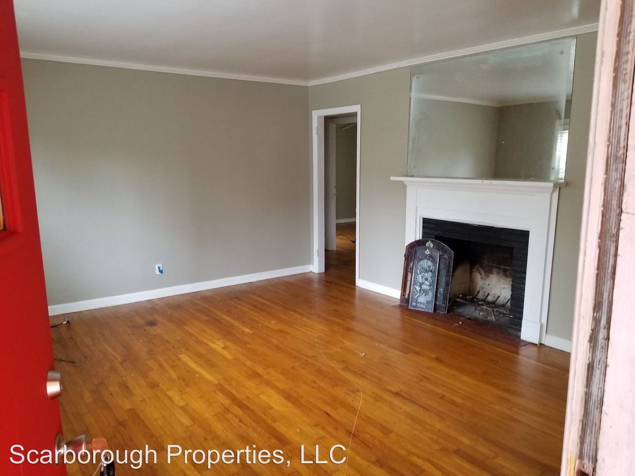 1004 Stonewall St - Photo 2 of 4