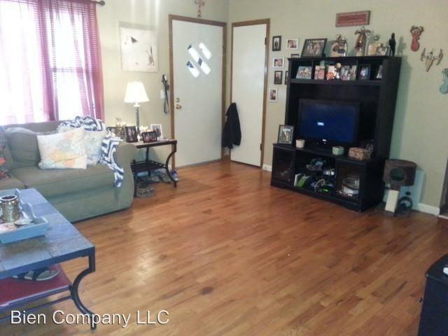 1007 Hickory Hills Dr - Photo 2 of 9