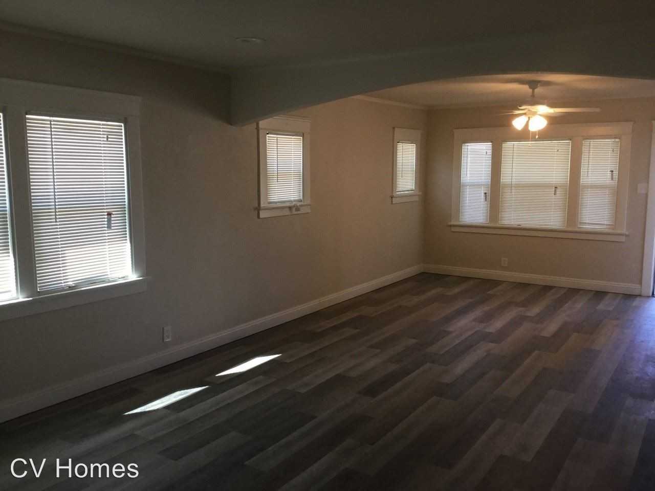 1201 W King St - Photo 2 of 17