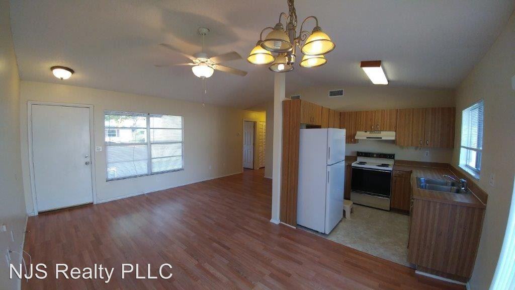 5103 Muriel Ln - Photo 2 of 9