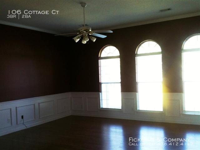 106 Cottage Ct - Photo 2 of 17