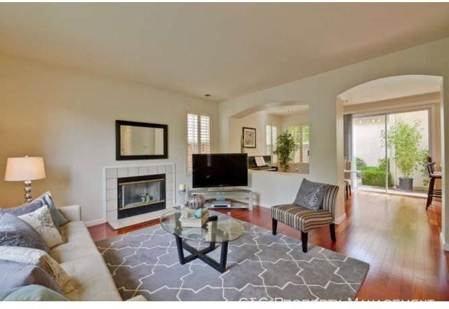 704 Villa Centre Way - Photo 3 of 12