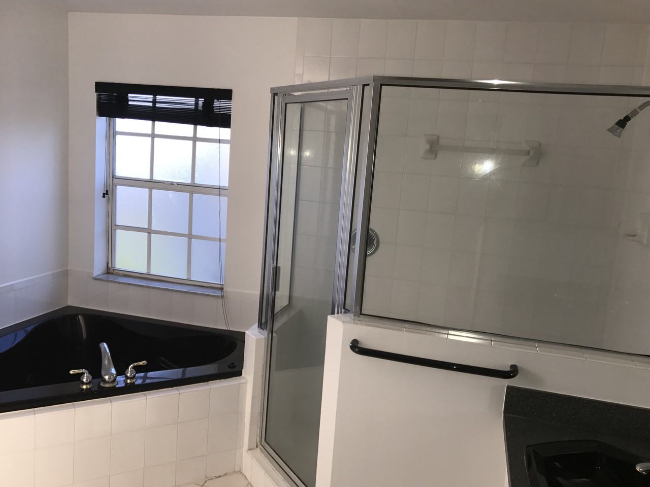 LENNOX ISLES - Photo 3 of 10