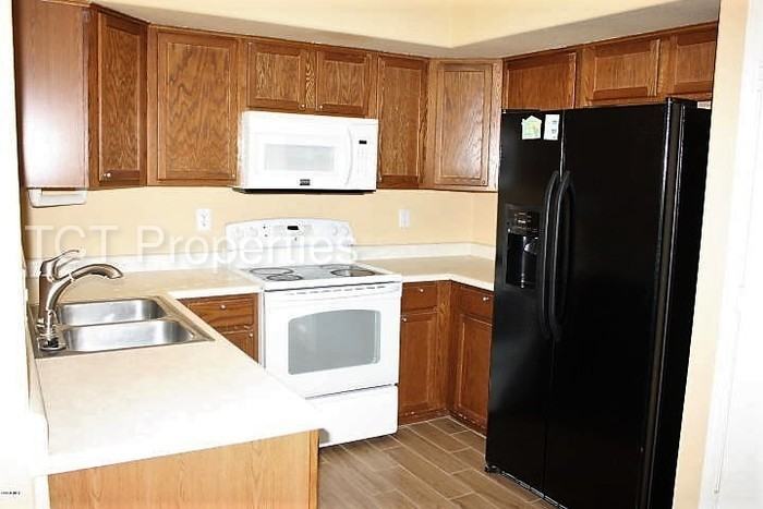 1789 E Loma Vista St - Photo 3 of 8