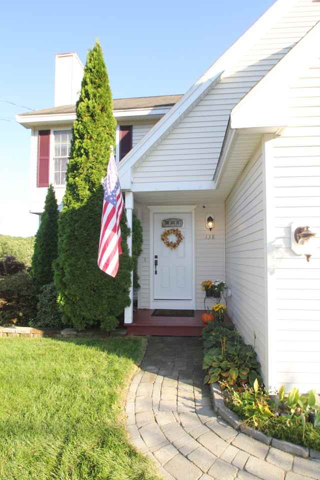 138 Wellington Hill Rd - Photo 2 of 16