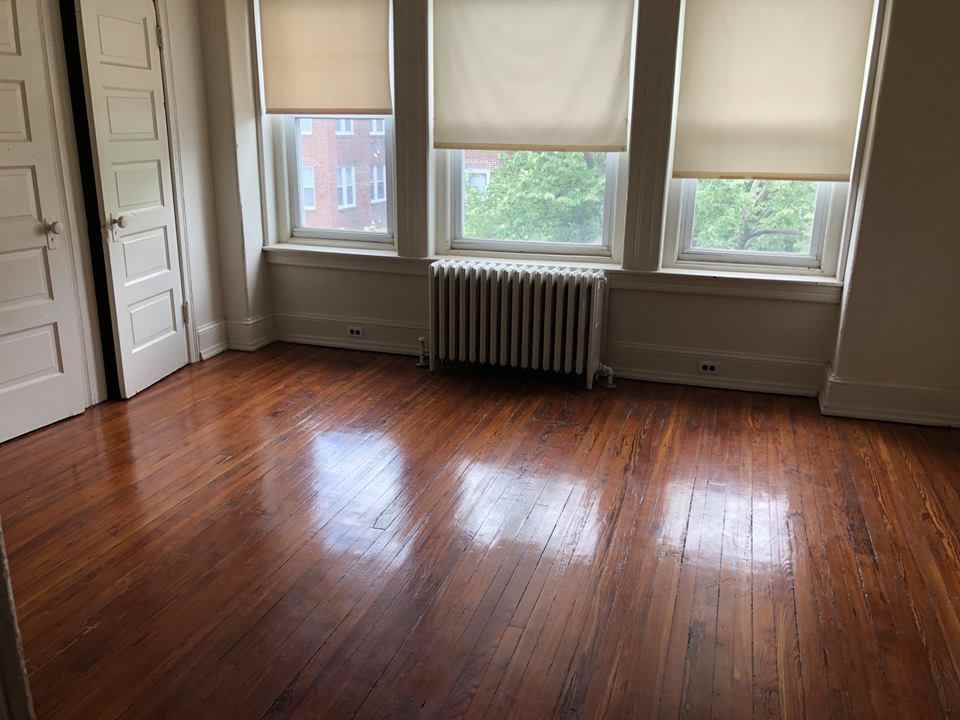 3627 Spring Garden St - Photo 3 of 16