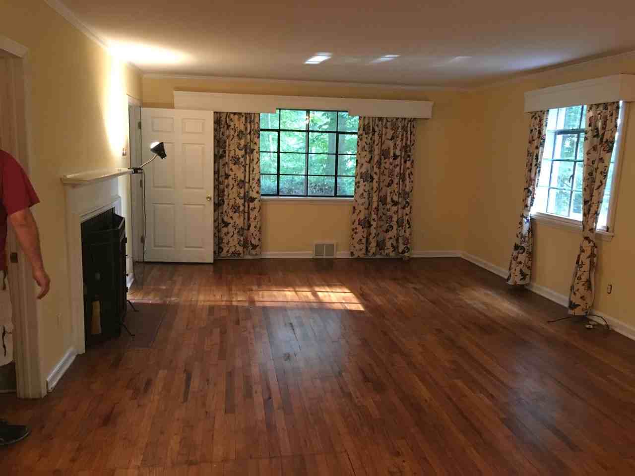 1269 Gradyville Rd - Photo 2 of 5