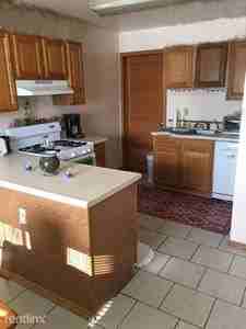 1262 Redpine Way - Photo 3 of 13