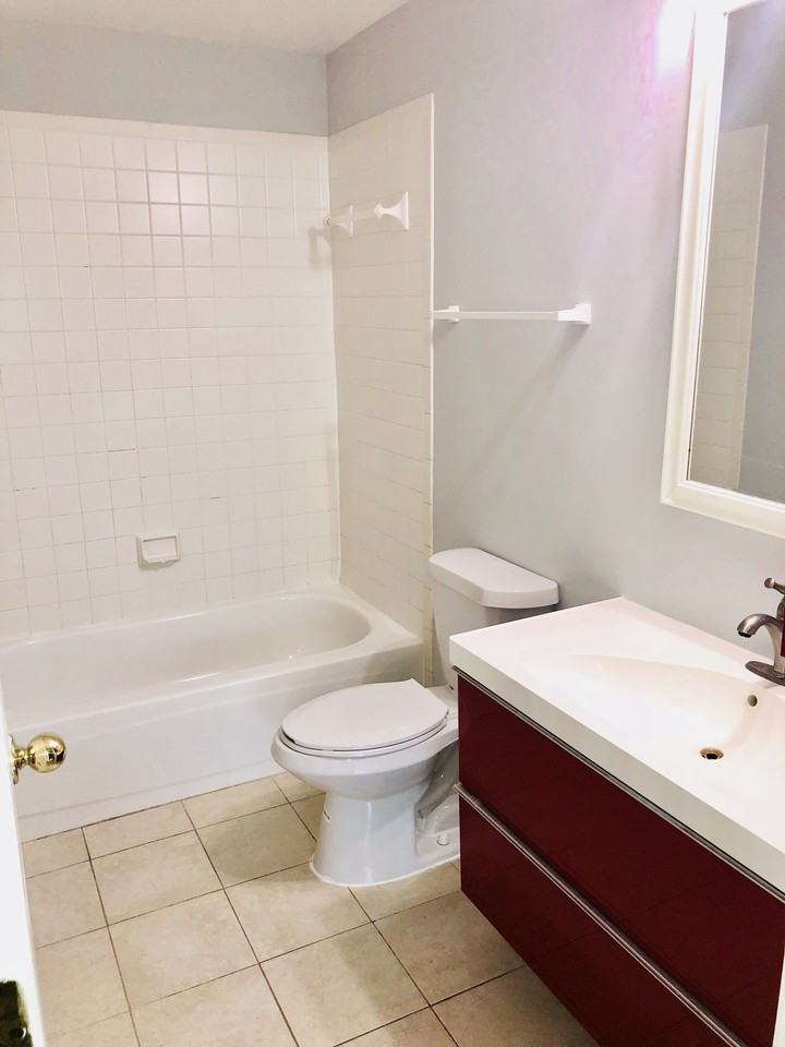 2504 Heatherwood Ct - Photo 2 of 6