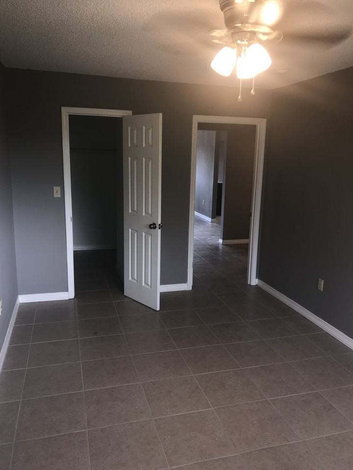 4522 Lynhuber St - Photo 2 of 4