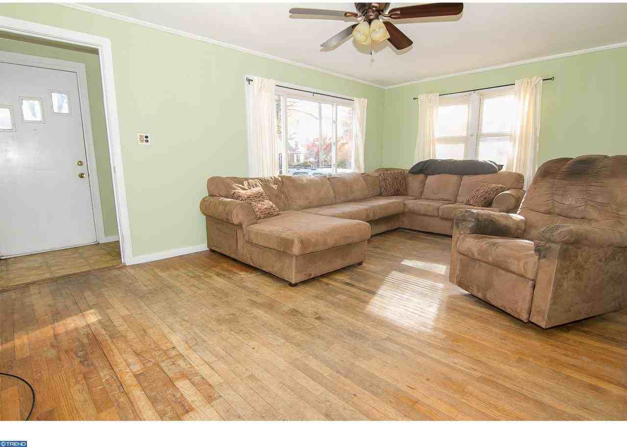 201 Chestnut St - Photo 2 of 25