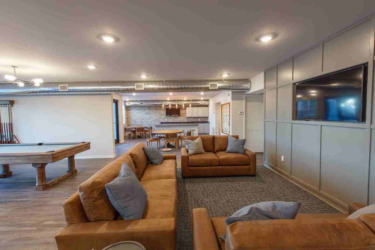 Artisan Apartment Homes - Photo 3 of 38