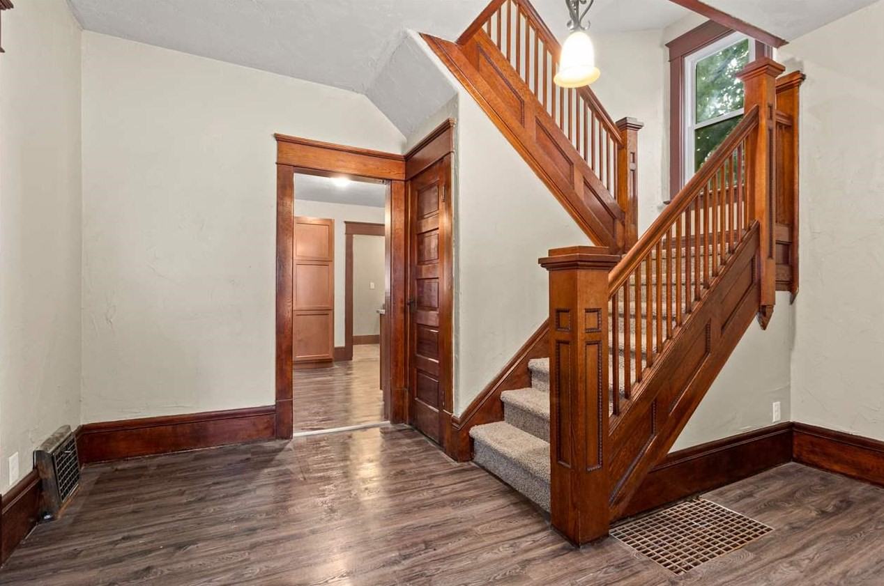 348 3rd St - Photo 3 of 27