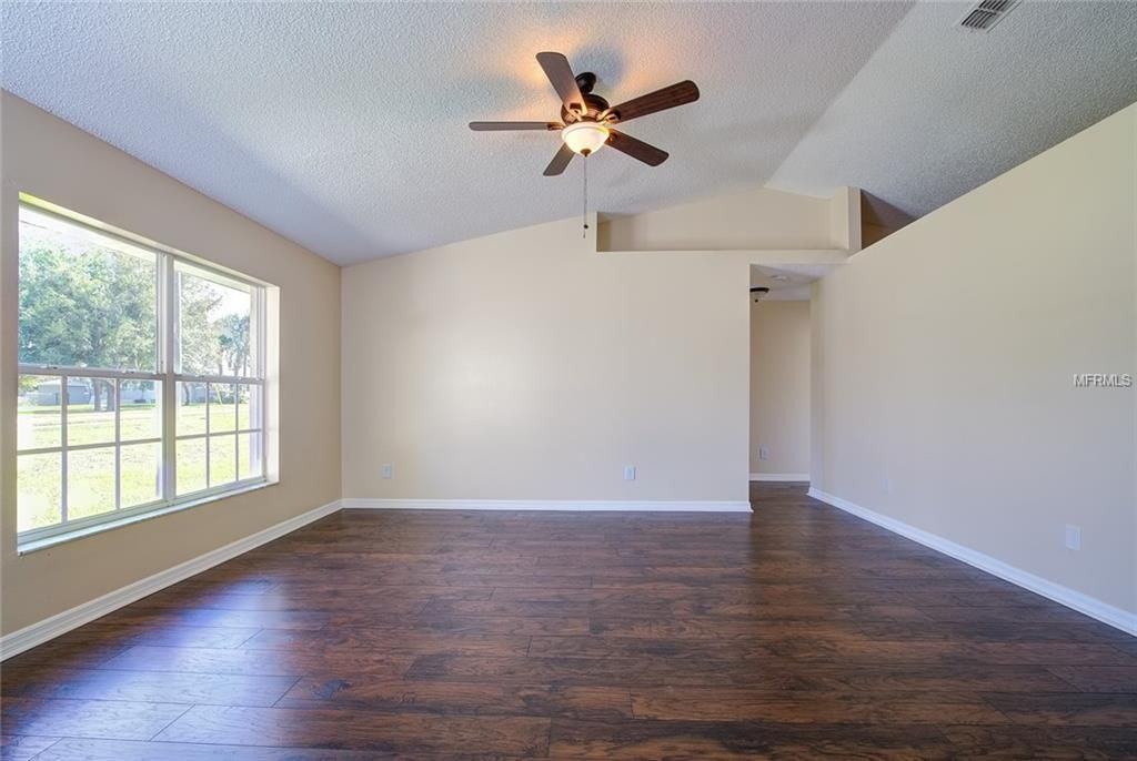 516 W Main St - Photo 3 of 14