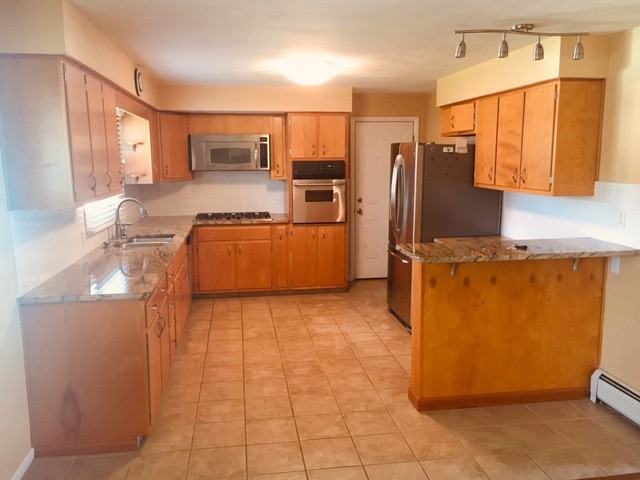 2226 Winfield Ave - Photo 2 of 9