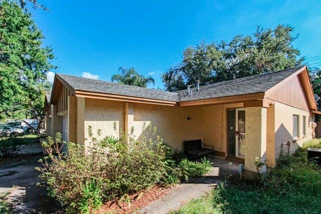 6142 Sandcrest Cir - Photo 2 of 17