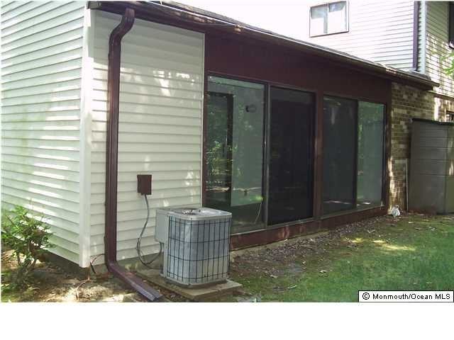 91 Arrowood Rd #F - Photo 2 of 7