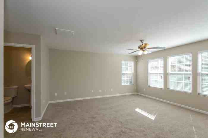 5677 Sable Way - Photo 2 of 15