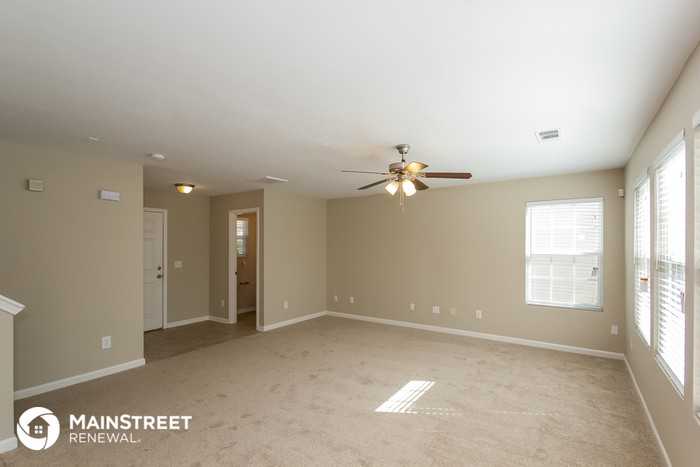 5677 Sable Way - Photo 3 of 15