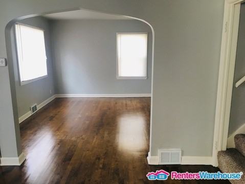 3710 N 36th St - Photo 2 of 20
