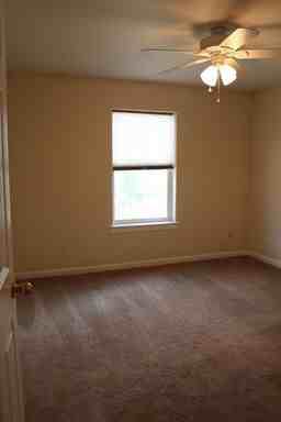 300 N Pollard Ave - Photo 3 of 20