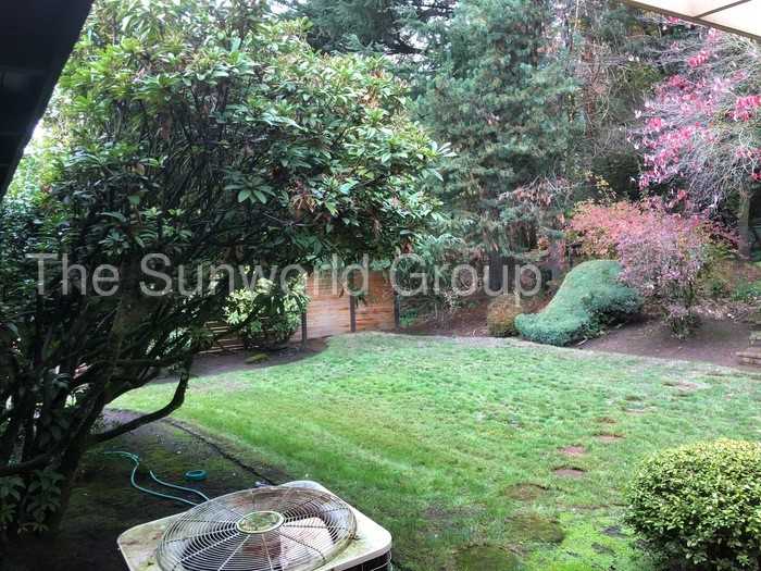 3308 Edgewood Dr - Photo 3 of 19