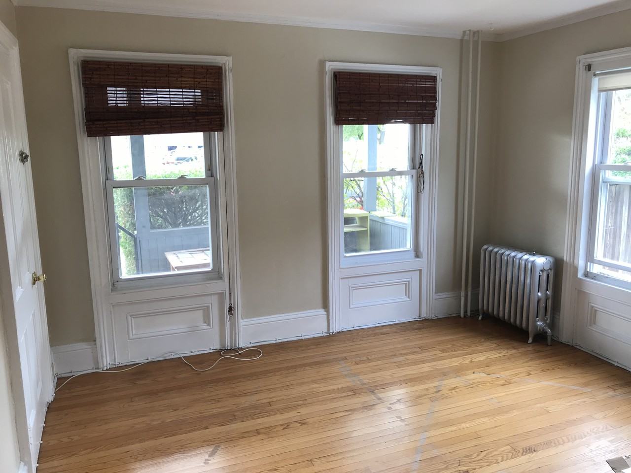 417 S Elmer St - Photo 3 of 19