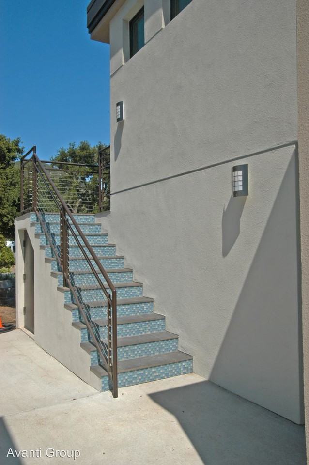 1454 Tunnel Rd - Photo 2 of 10