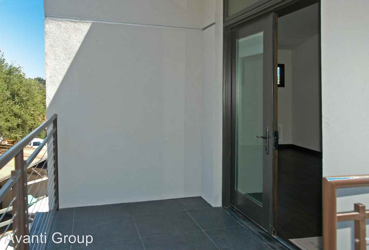 1454 Tunnel Rd - Photo 3 of 10