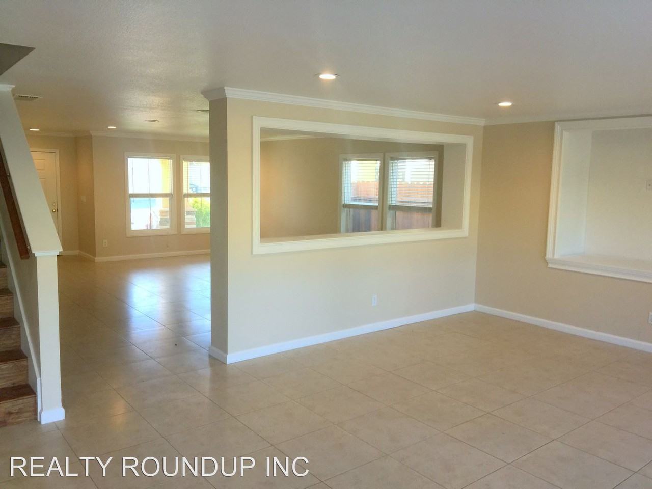 10133 Clairina Way - Photo 3 of 23