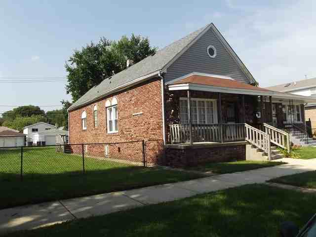 9026 S Greenwood Ave - Photo 2 of 17