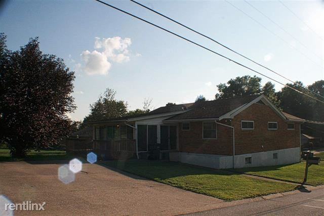 818 Mary St - Photo 3 of 4