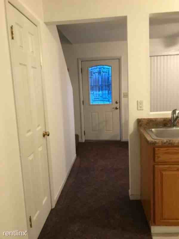 57 4th St - Photo 3 of 12