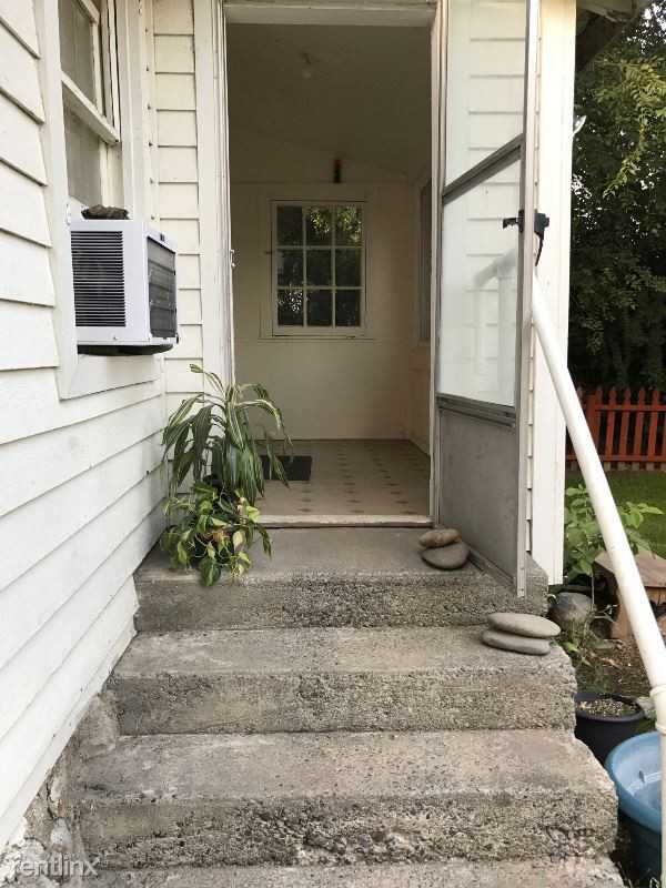 707 2nd Ave N - Photo 2 of 14